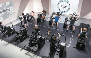 Programación de fitness Columna Biocircuit de Technogym