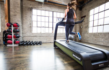 Marketing de ventas Columna de cintas de correr Sportsart