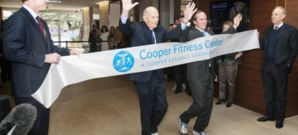 Copia de 2014 00514 CFC Ribbon Cut Through